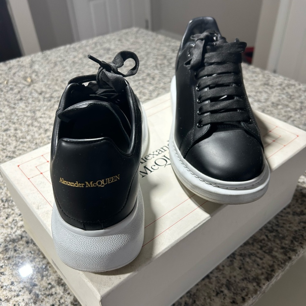 Alexander McQueens - Size 43 10.5/11